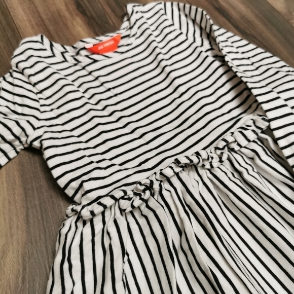 Joe Fresh long sleeves black and white stripe dress - Picture 7 of 7